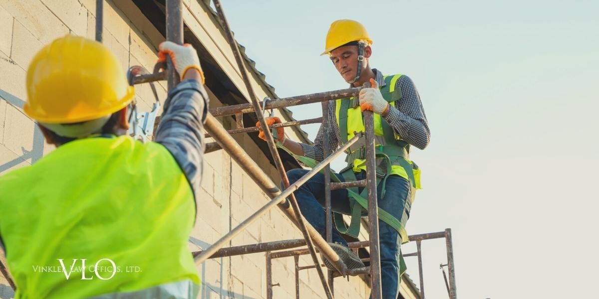 Construction workers on site | Construction site accidents | Vinkler Law Offices, LTD.